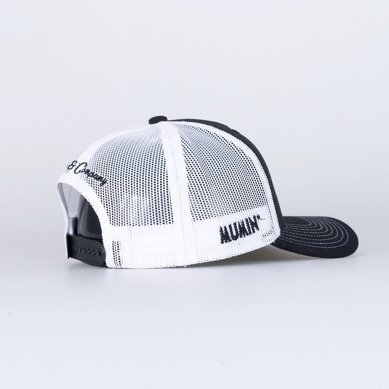 MOOMIN CIRCLE TRUCKER CAP - BLACK