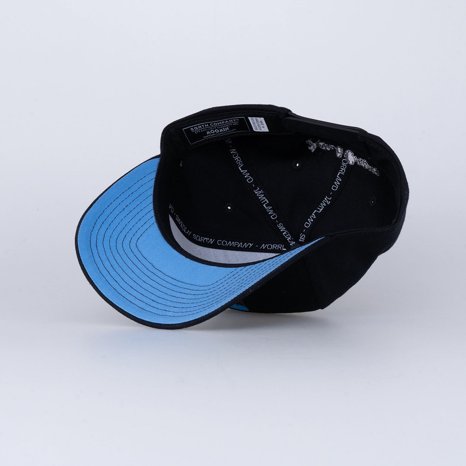 FLOWERS TRUCKER CAP - BLACK