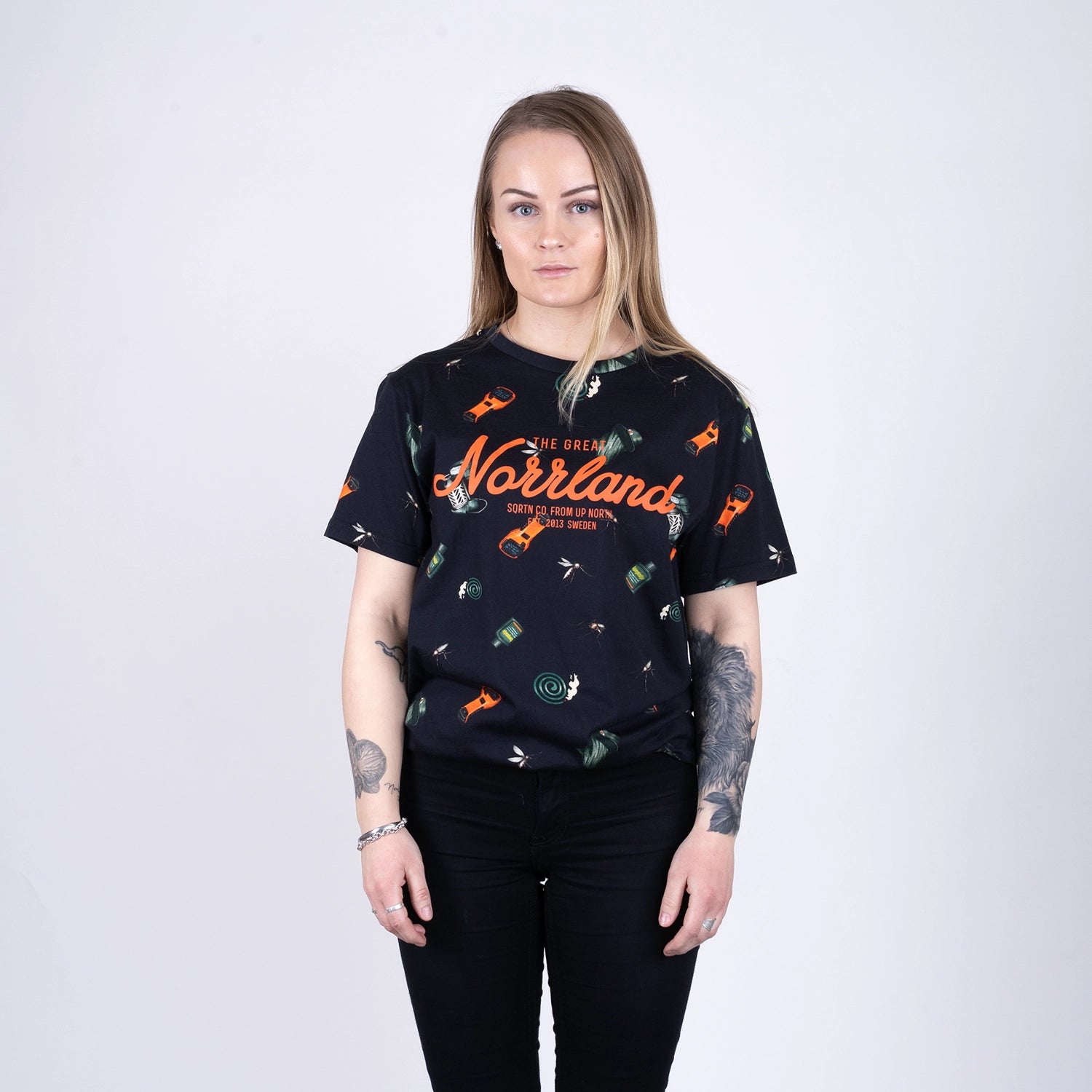 GREAT NORRLAND T-SHIRT - MYGGA BLACK
