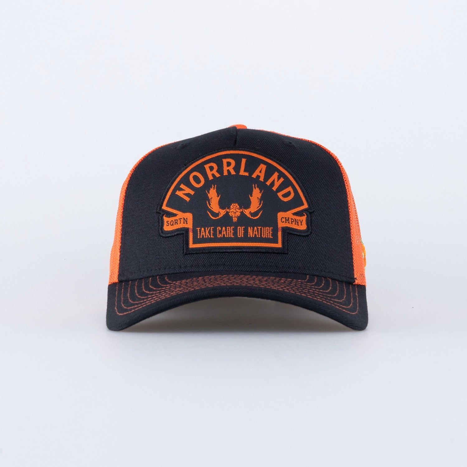 NATURE TRUCKER CAP - HOOKED BLACK