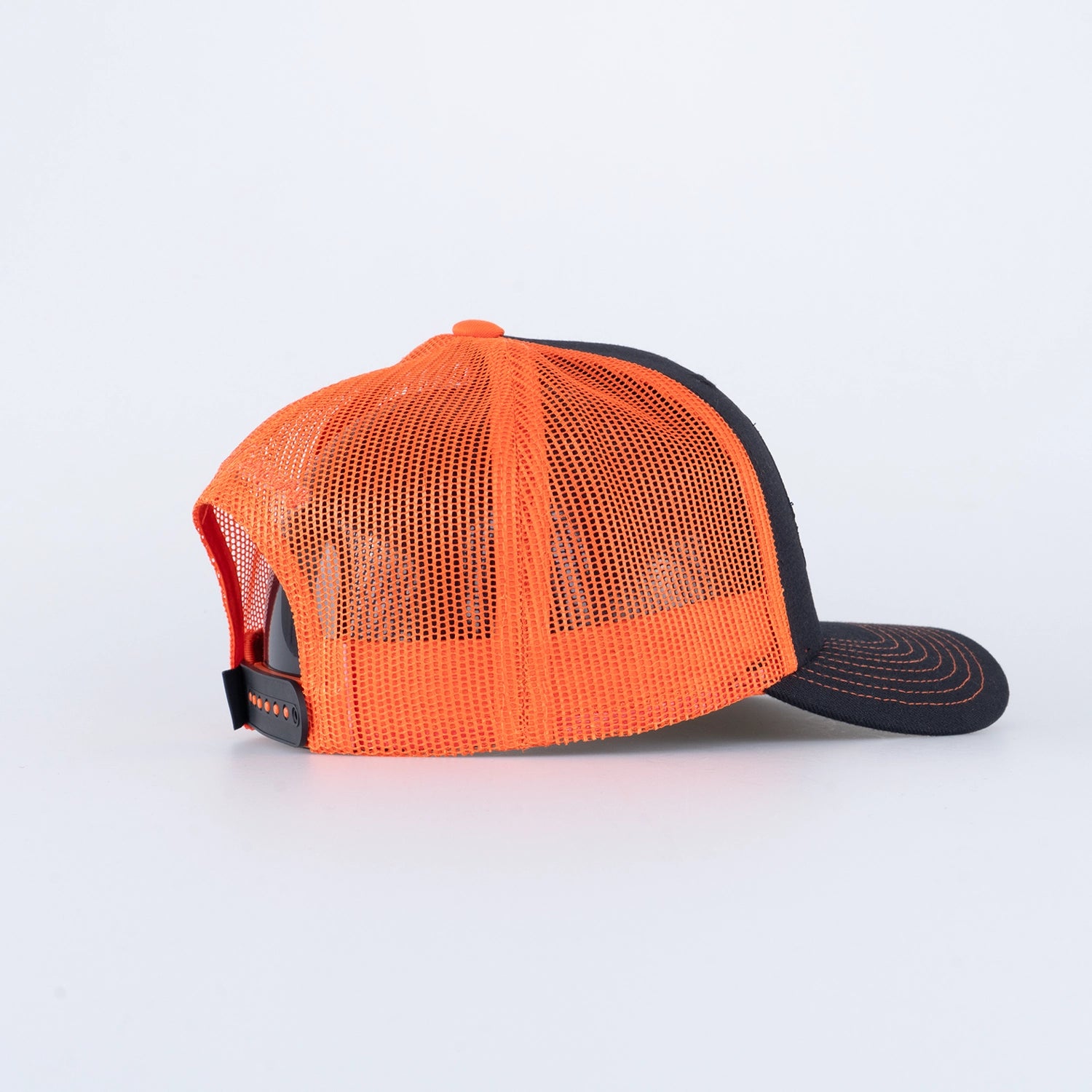 NATURE TRUCKER CAP - HOOKED BLACK