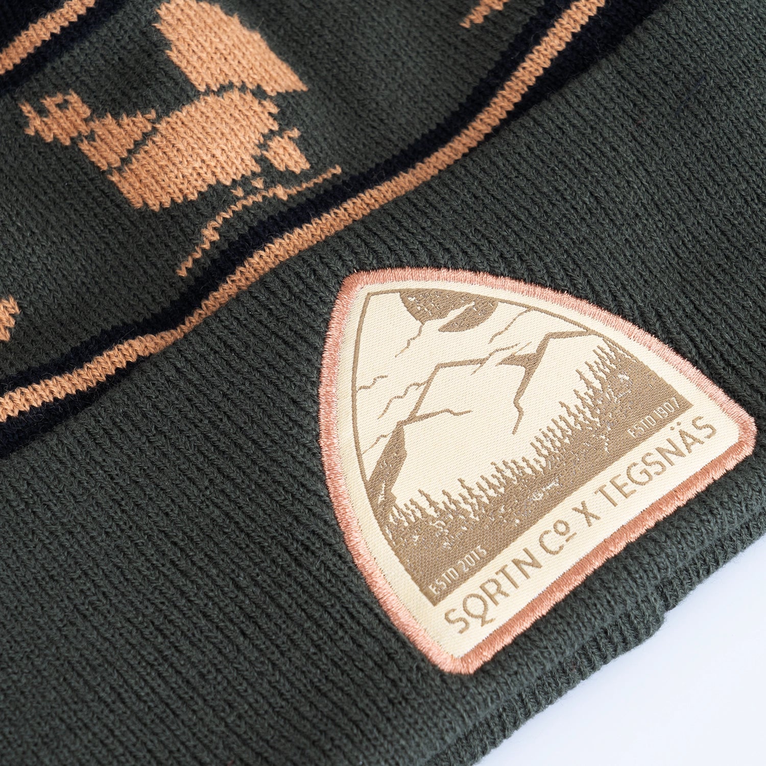 TEGSNÄS POM POM MÖSSA - BLACK