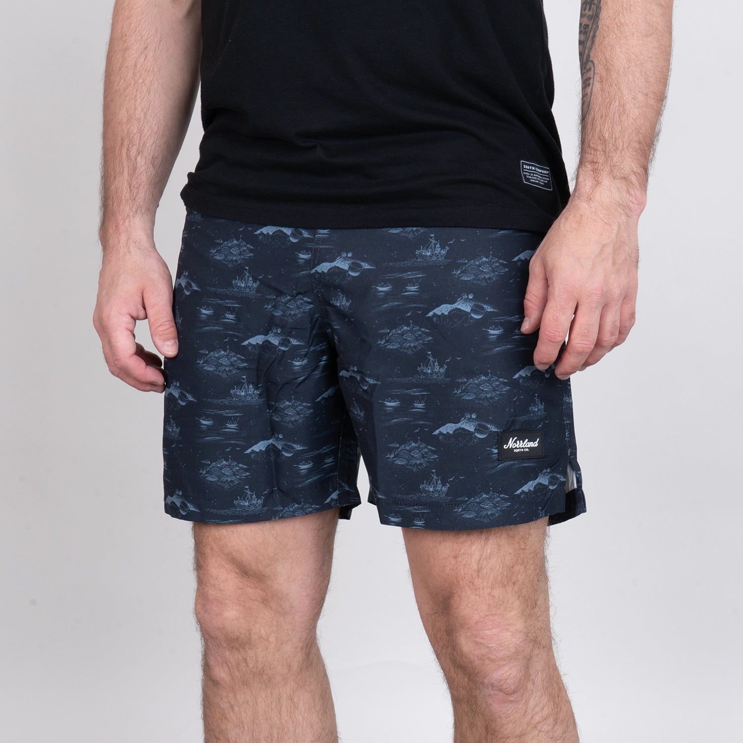 TGN SCRIPT SWIMSHORTS - MUMIN GREY/BLACK