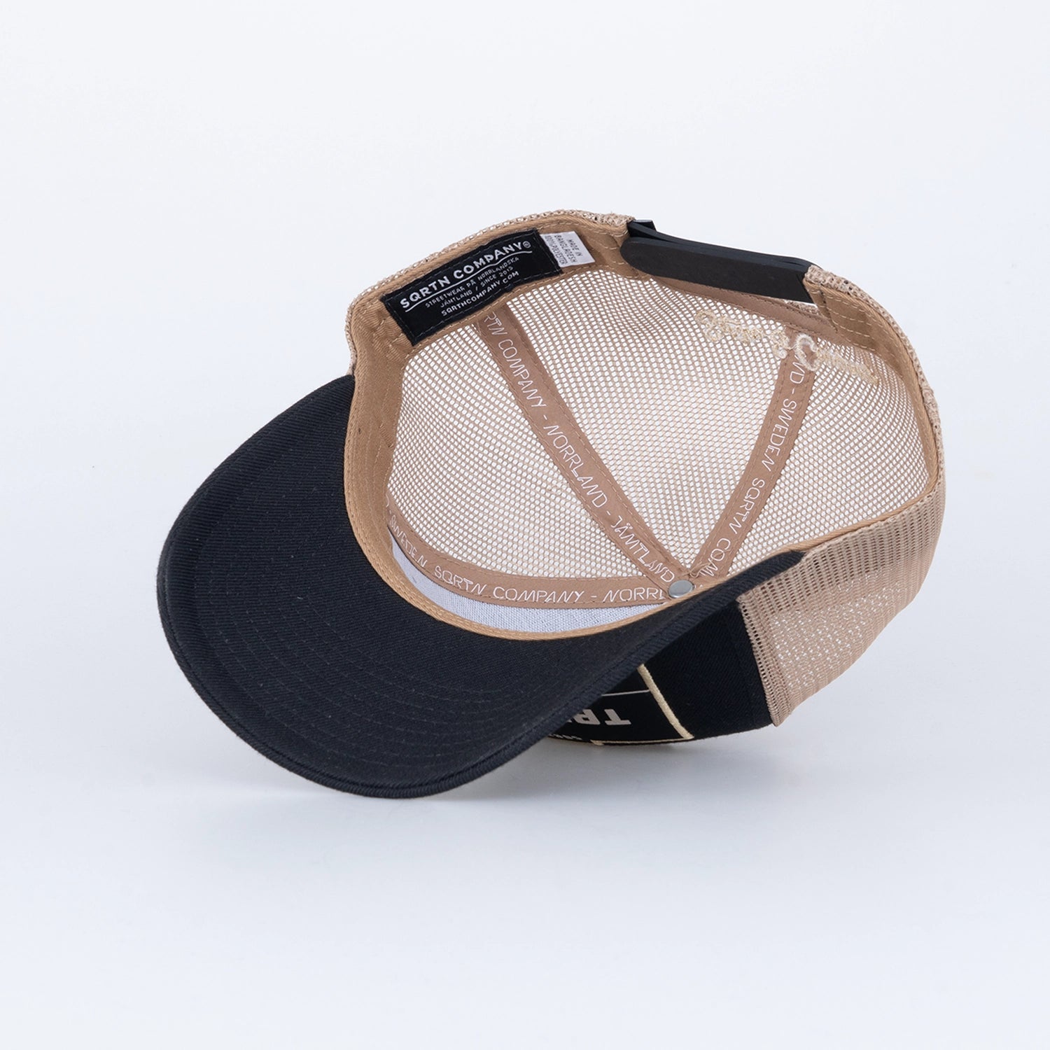 TRAILS TRUCKER KEPS - HOOKED BLACK