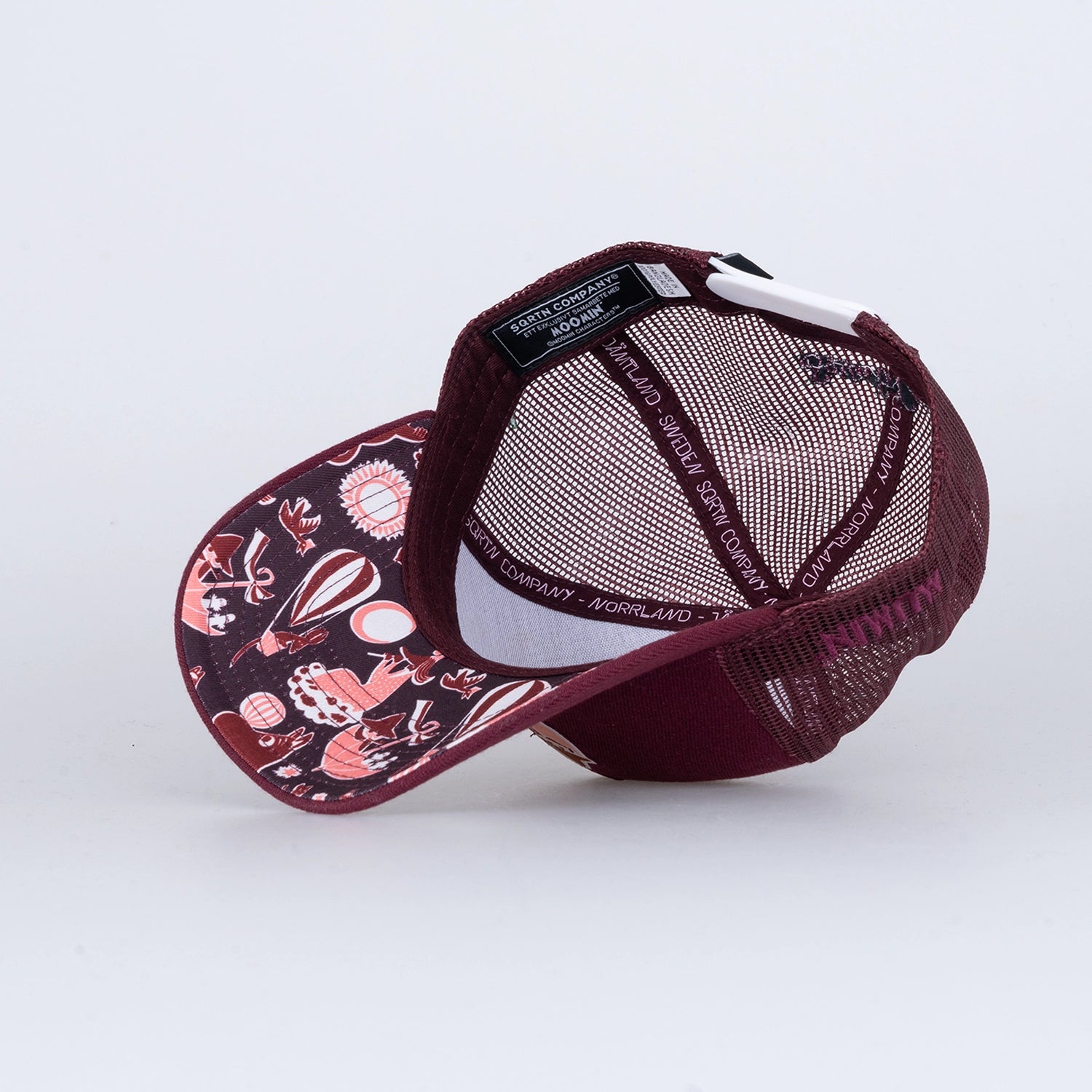 UMBRELLA TRUCKER CAP - MOOMIN BURGUNDY