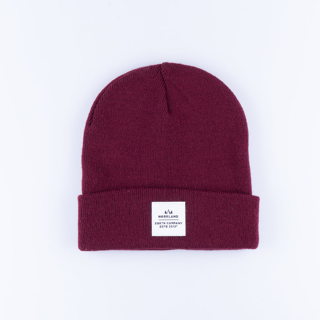 WOOD PATCH BEANIE - MAROON