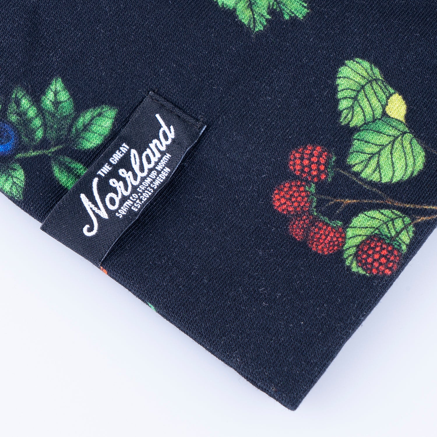 KIDS BERRY BEANIE - BLACK
