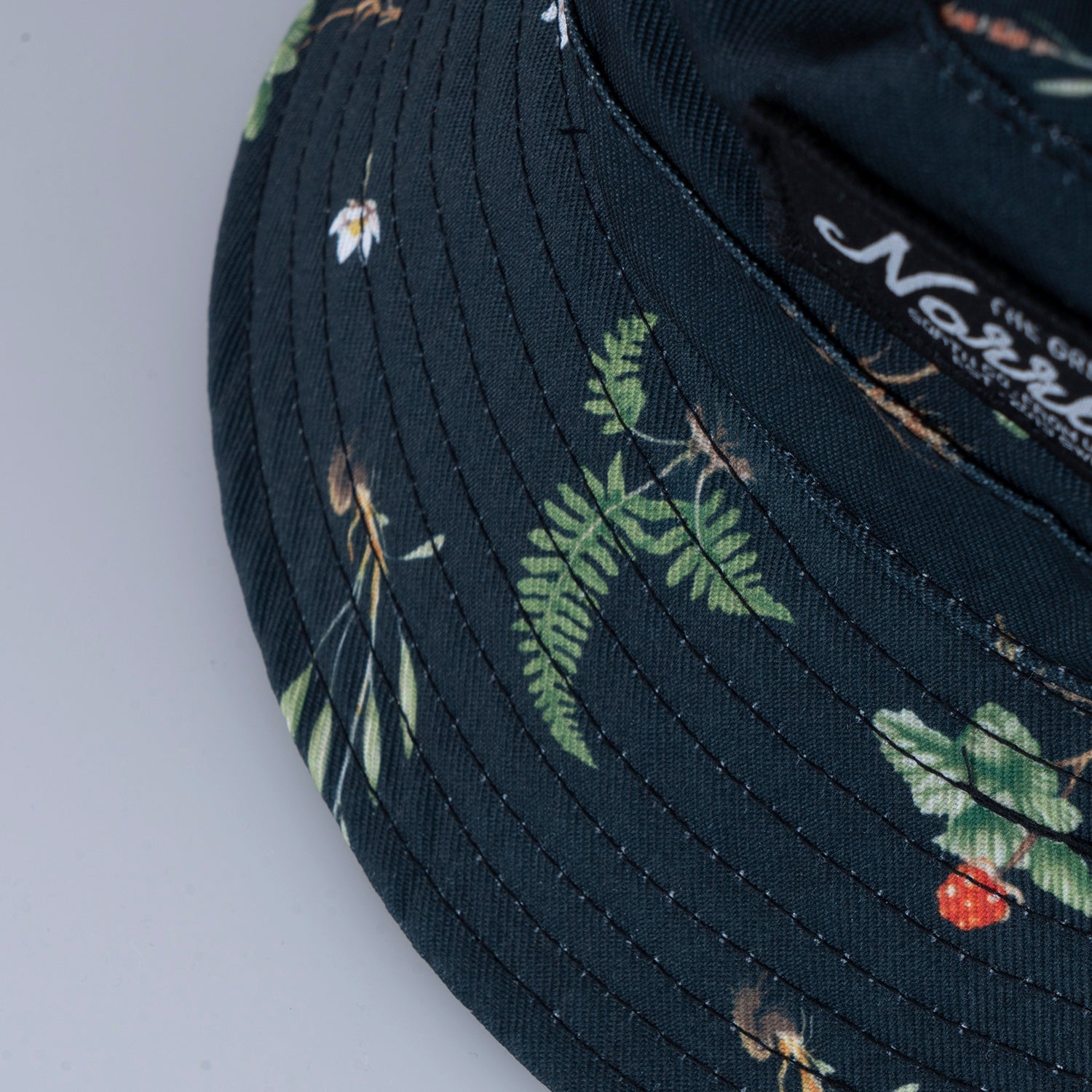 KIDS BUCKET HAT PLANTS - BLACK REVERSIBLE