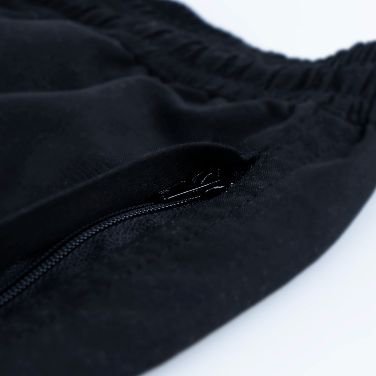 TGN SCRIPT SWIMSHORTS - BLACK