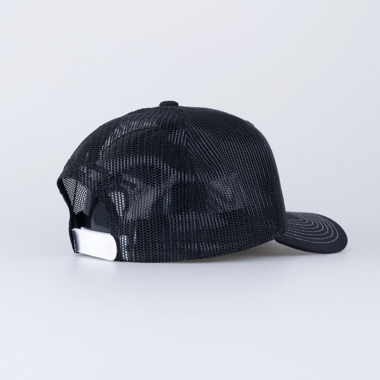 ÅRE TRUCKER CAP - HOOKED BLACK