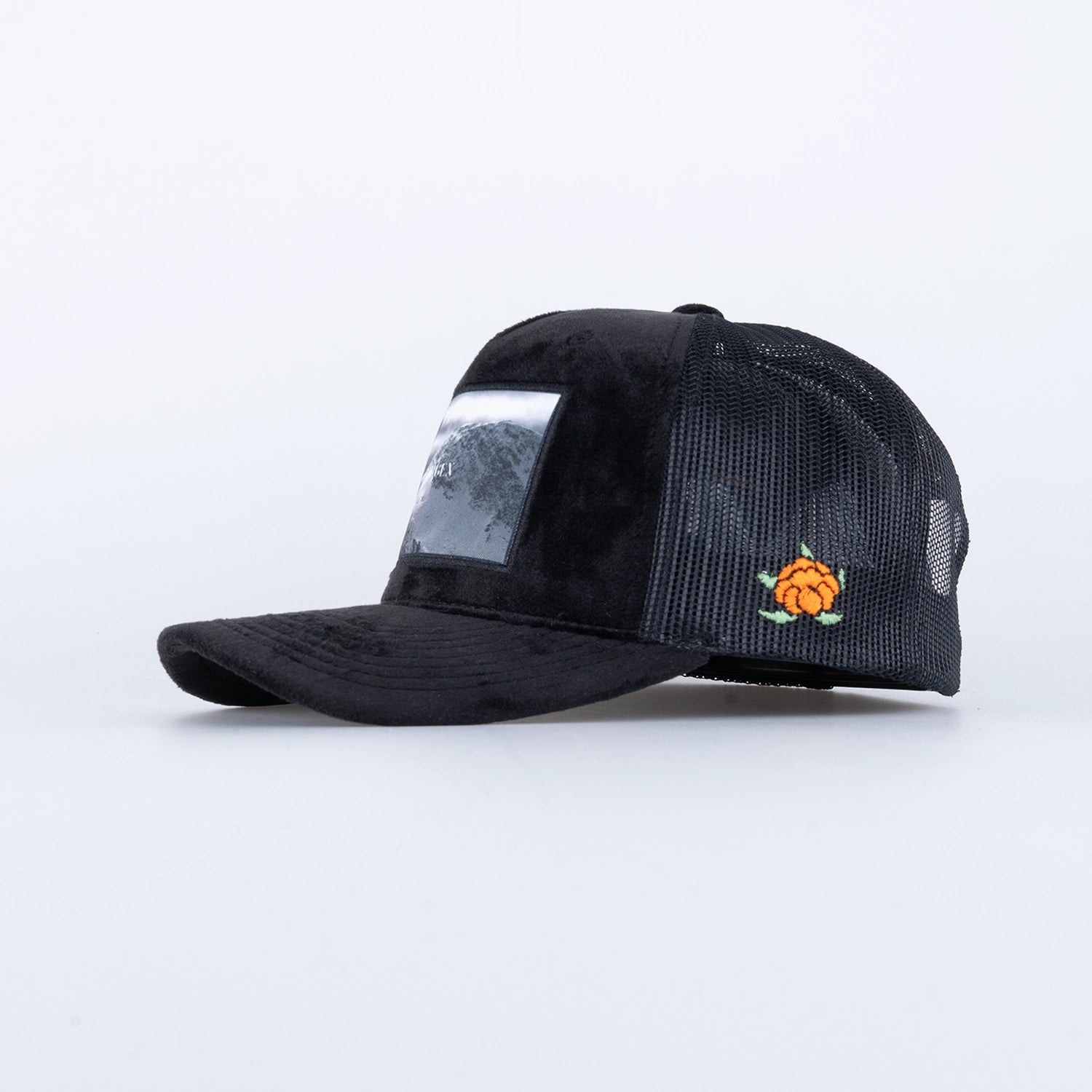 BERGEN VELVET TRUCKER KEPS - BLACK