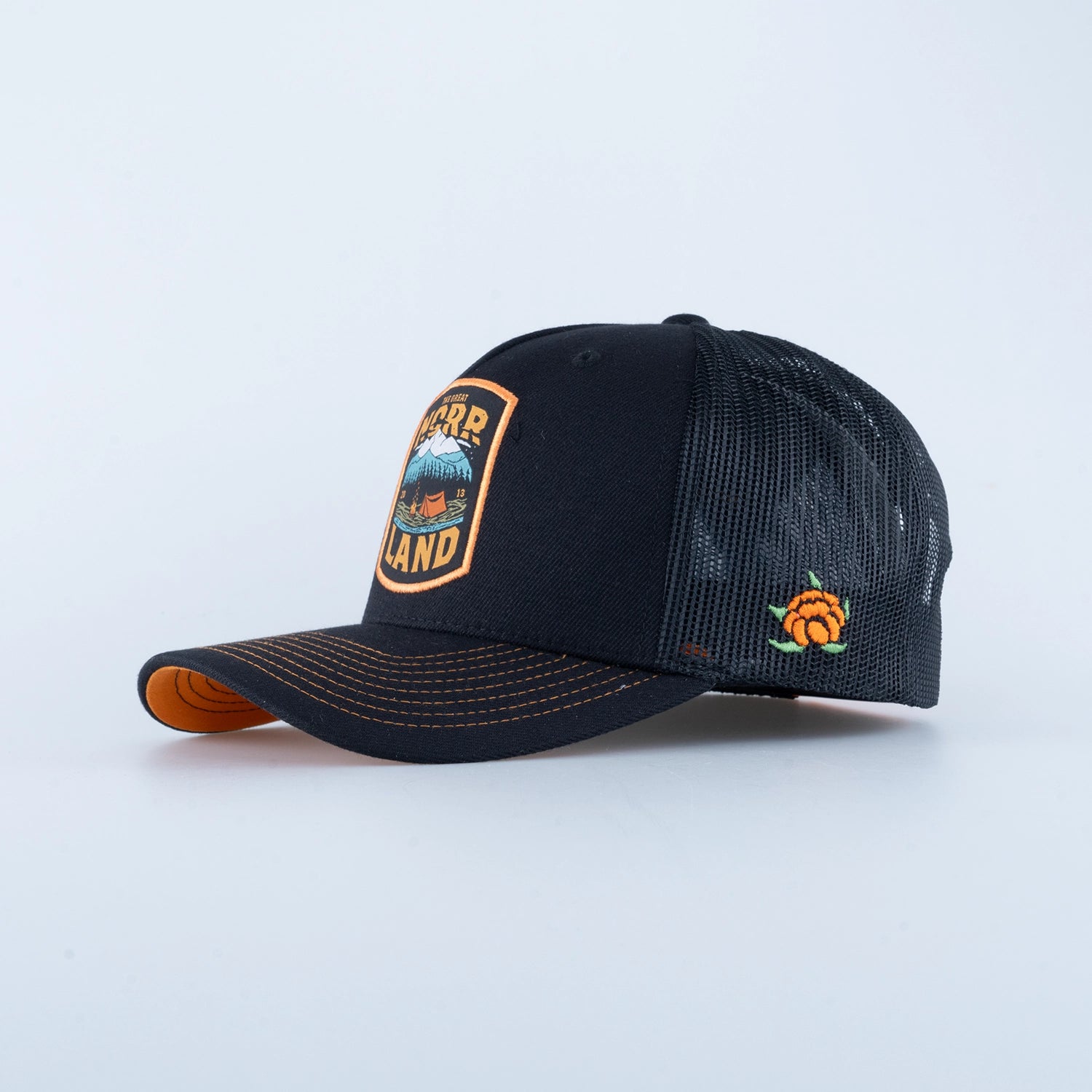CAMPSITE TRUCKER CAP - HOOKED BLACK