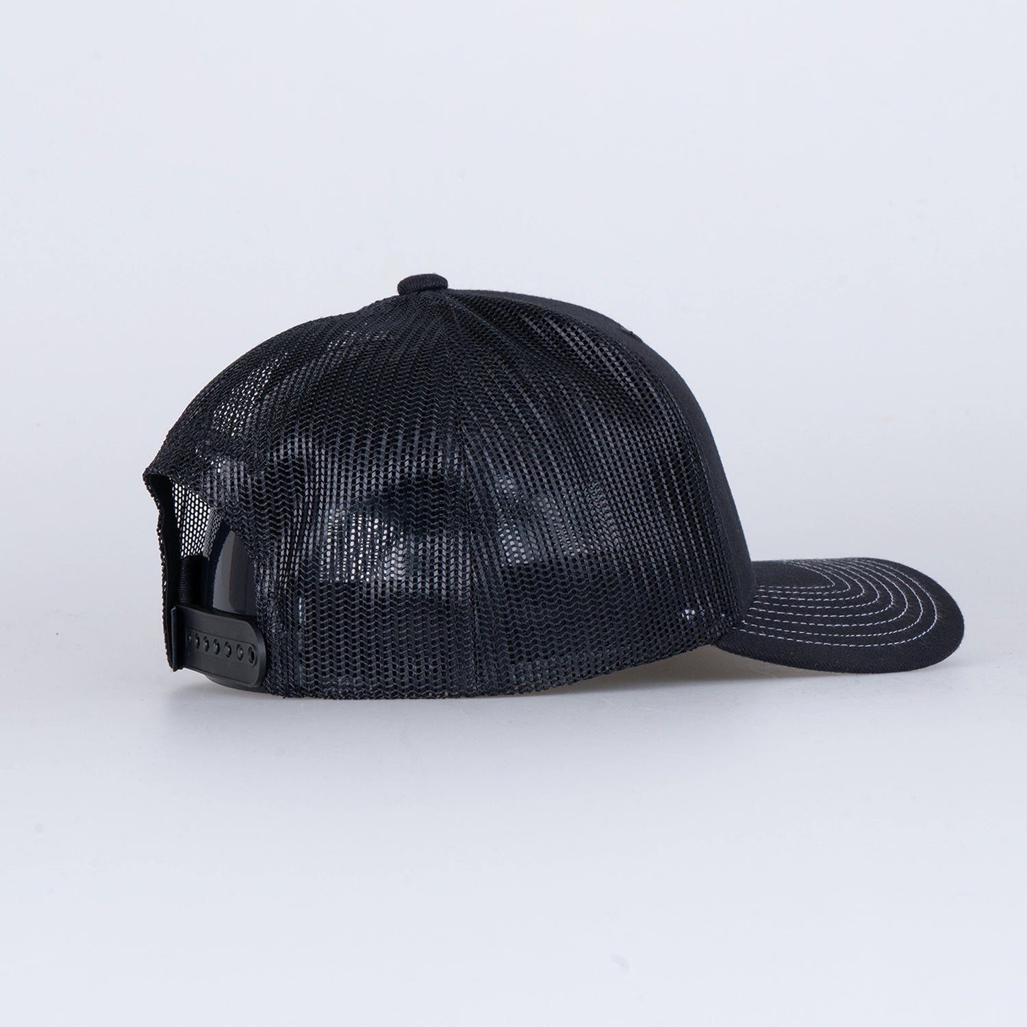 CHEERS MOOMIN TRUCKER CAP - BLACK