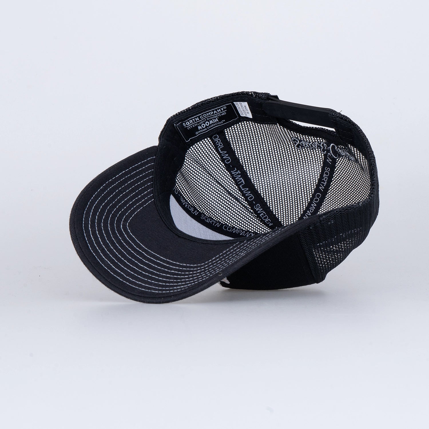 CHEERS MOOMIN TRUCKER CAP - BLACK