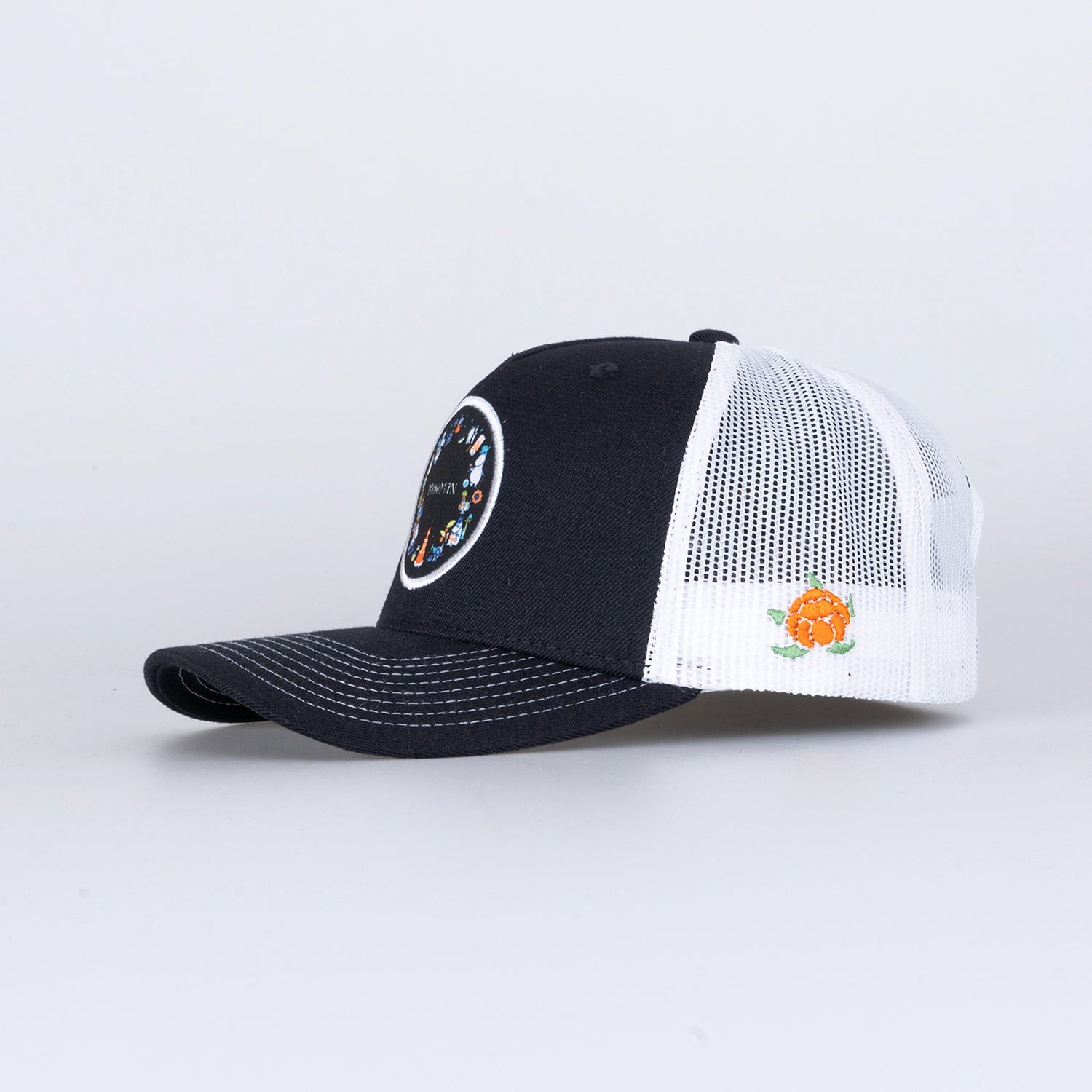 MOOMIN CIRCLE TRUCKER CAP - BLACK