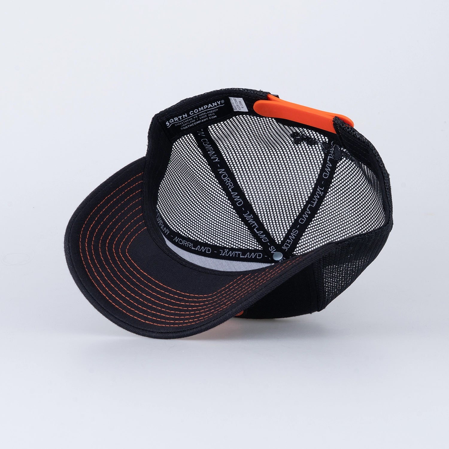 DUVED TRUCKER CAP - HOOKED BLACK
