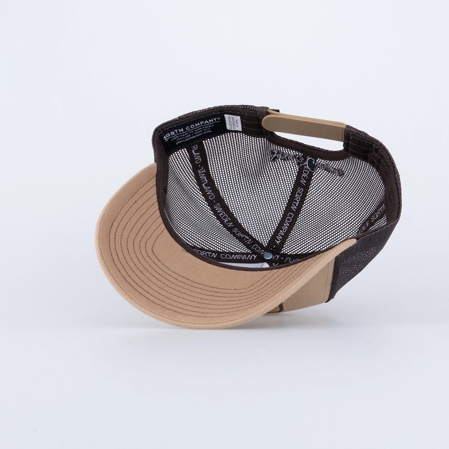 FISHING CAMP TRUCKER CAP - HOOKED KHAKI