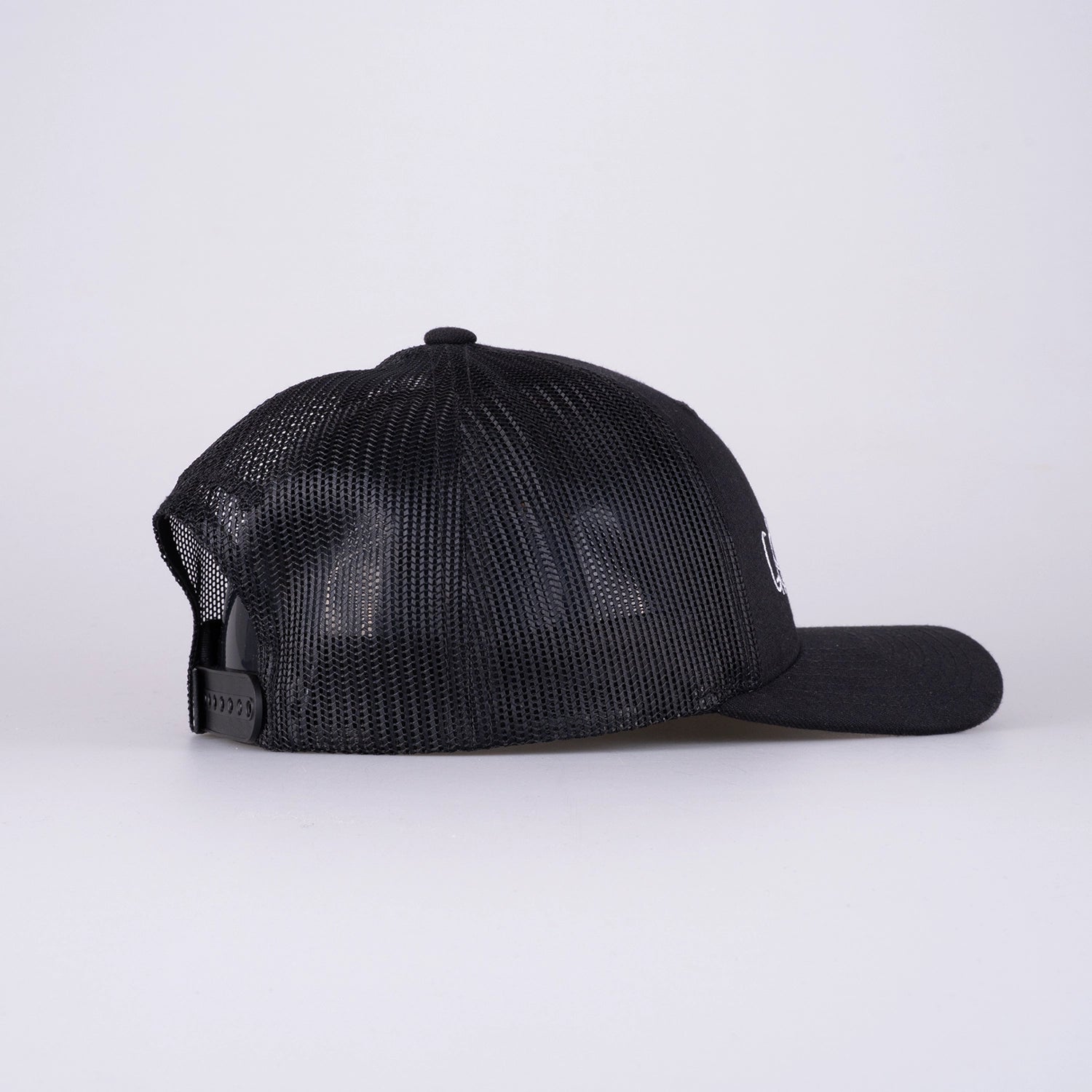 GONE FISHING TRUCKER LOW KEPS - BLACK