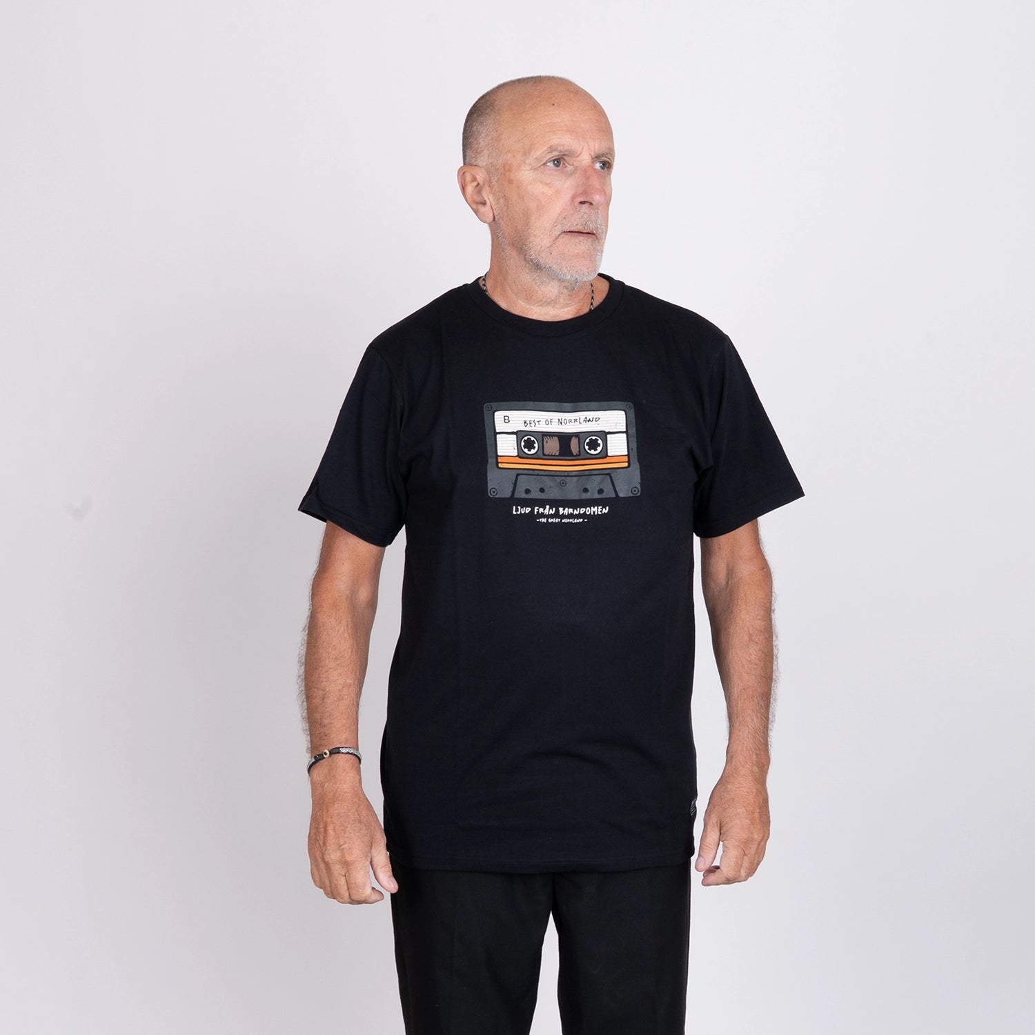 KASSETT T-SHIRT - BLACK
