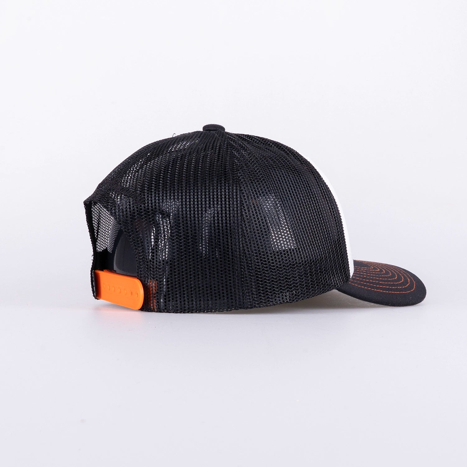NISSES LOW TRUCKER KEPS - WHITE