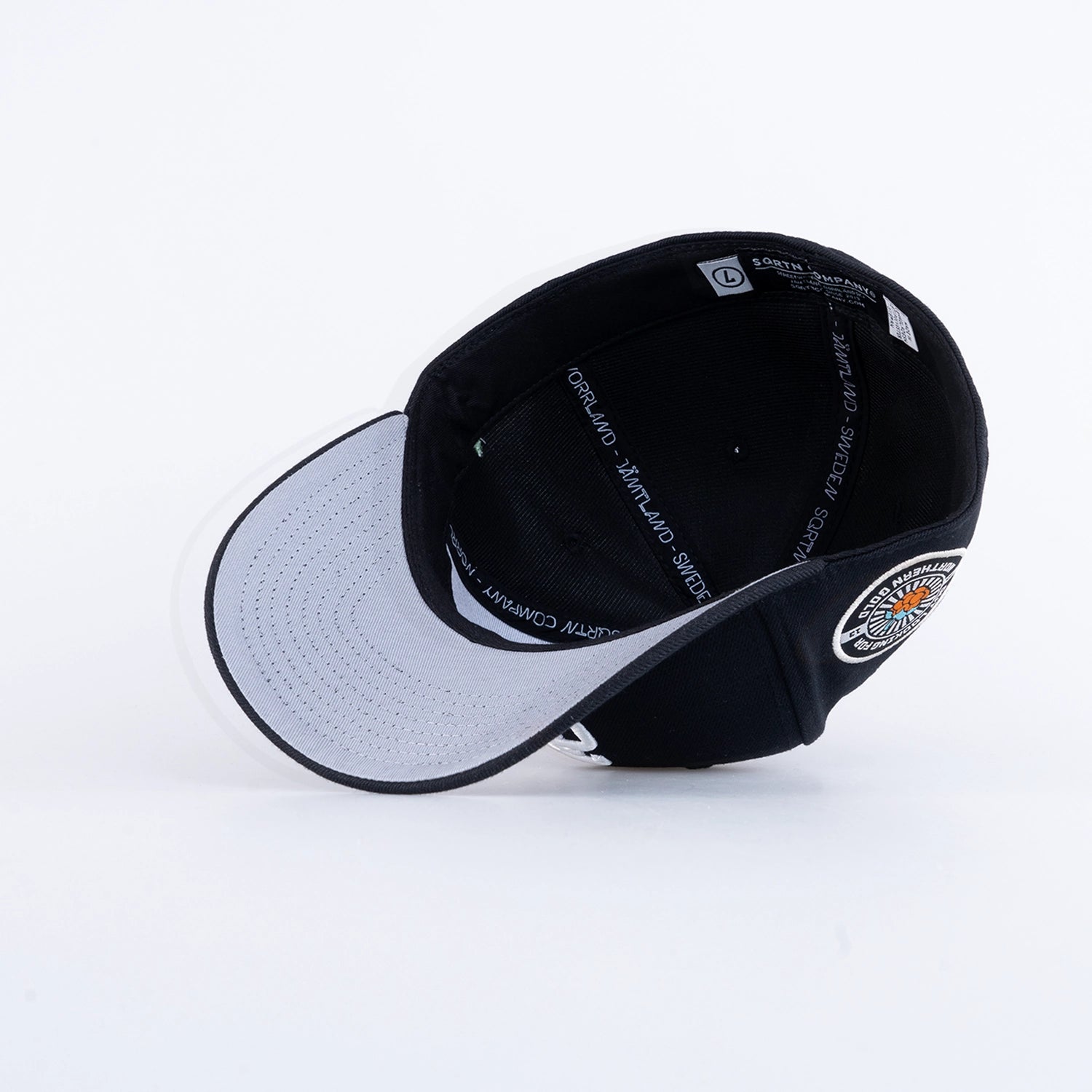 SYMBOL FITTED CAP - HOOKED BLACK