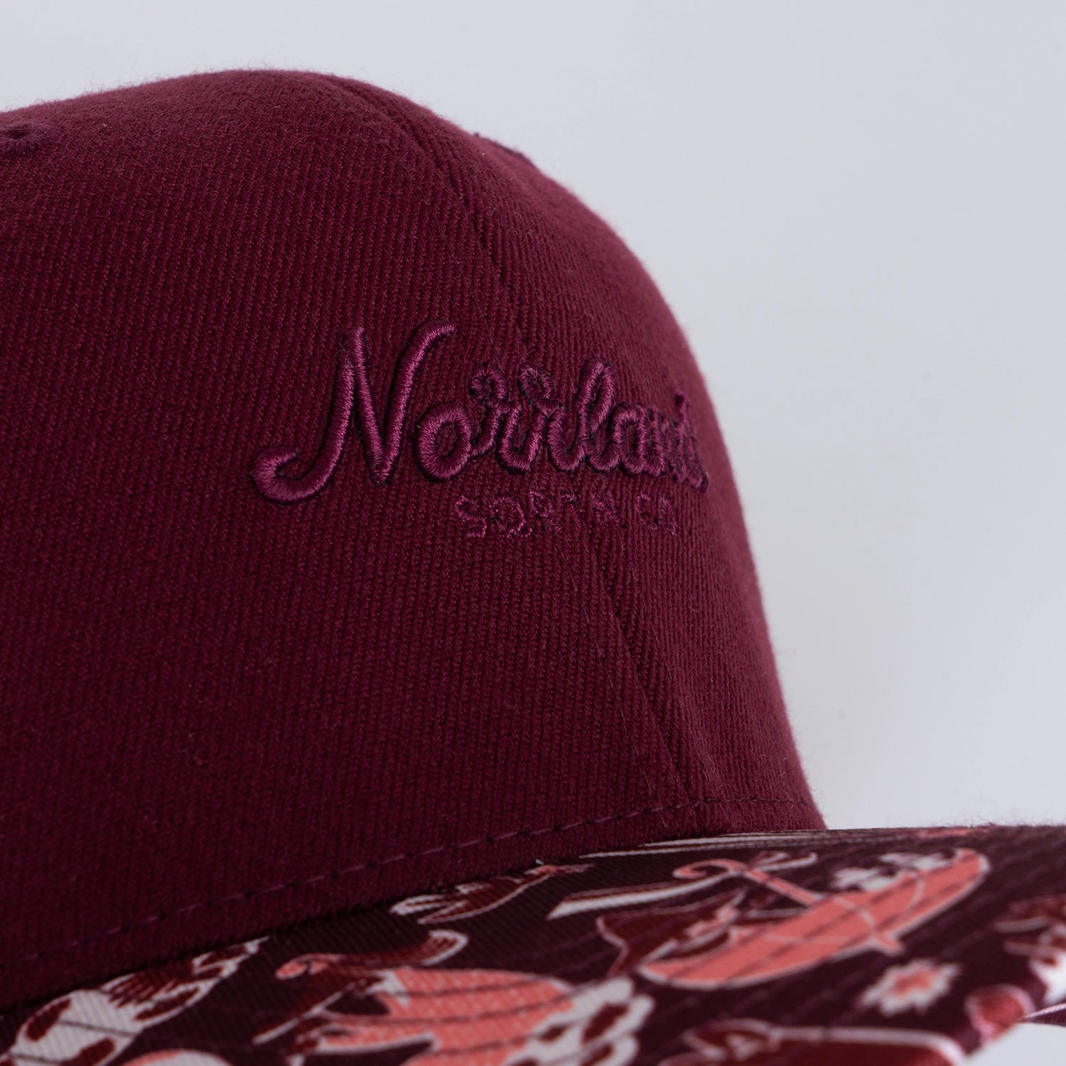 TGN SCRIPT 120 KEPS - MOOMIN BURGUNDY