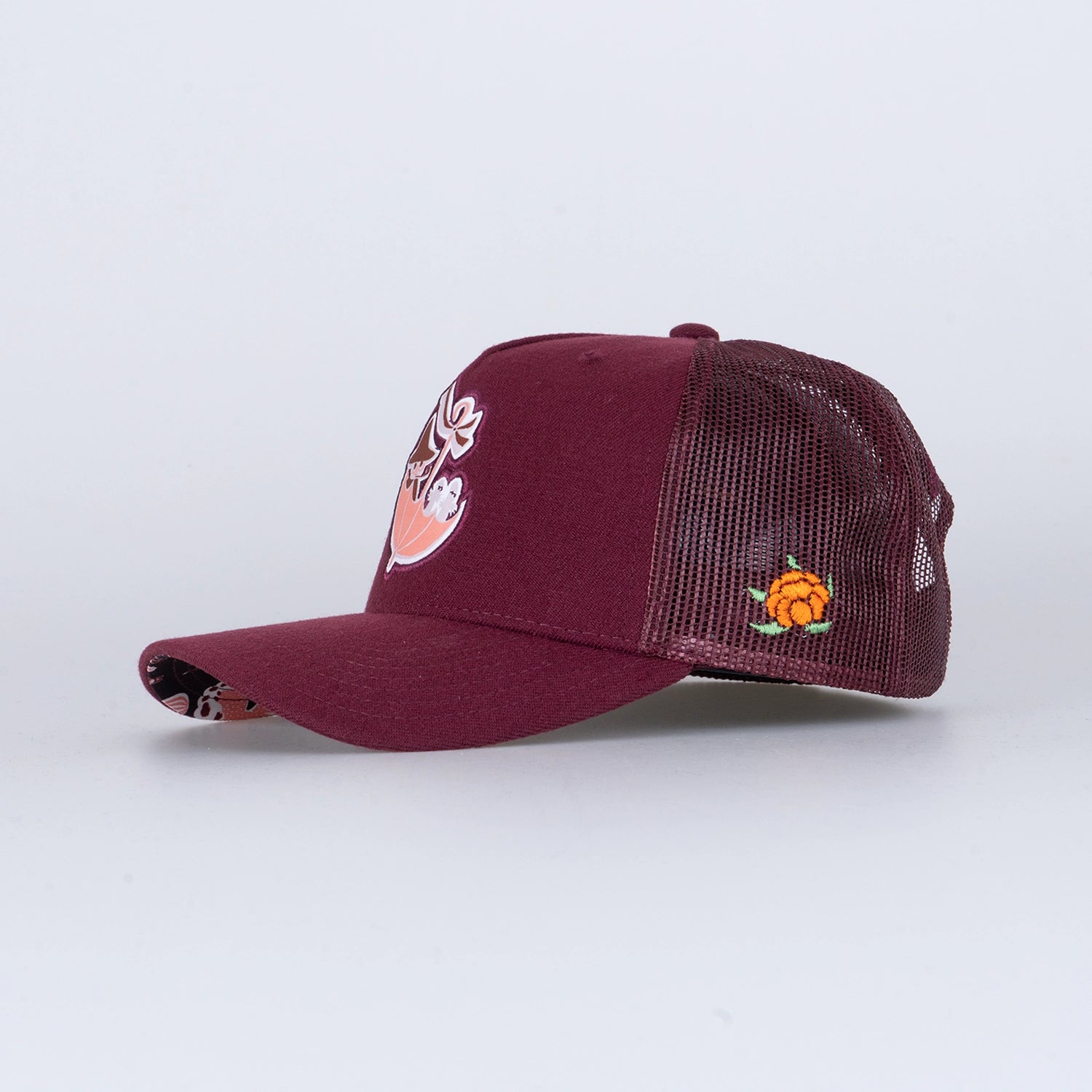 UMBRELLA TRUCKER CAP - MOOMIN BURGUNDY