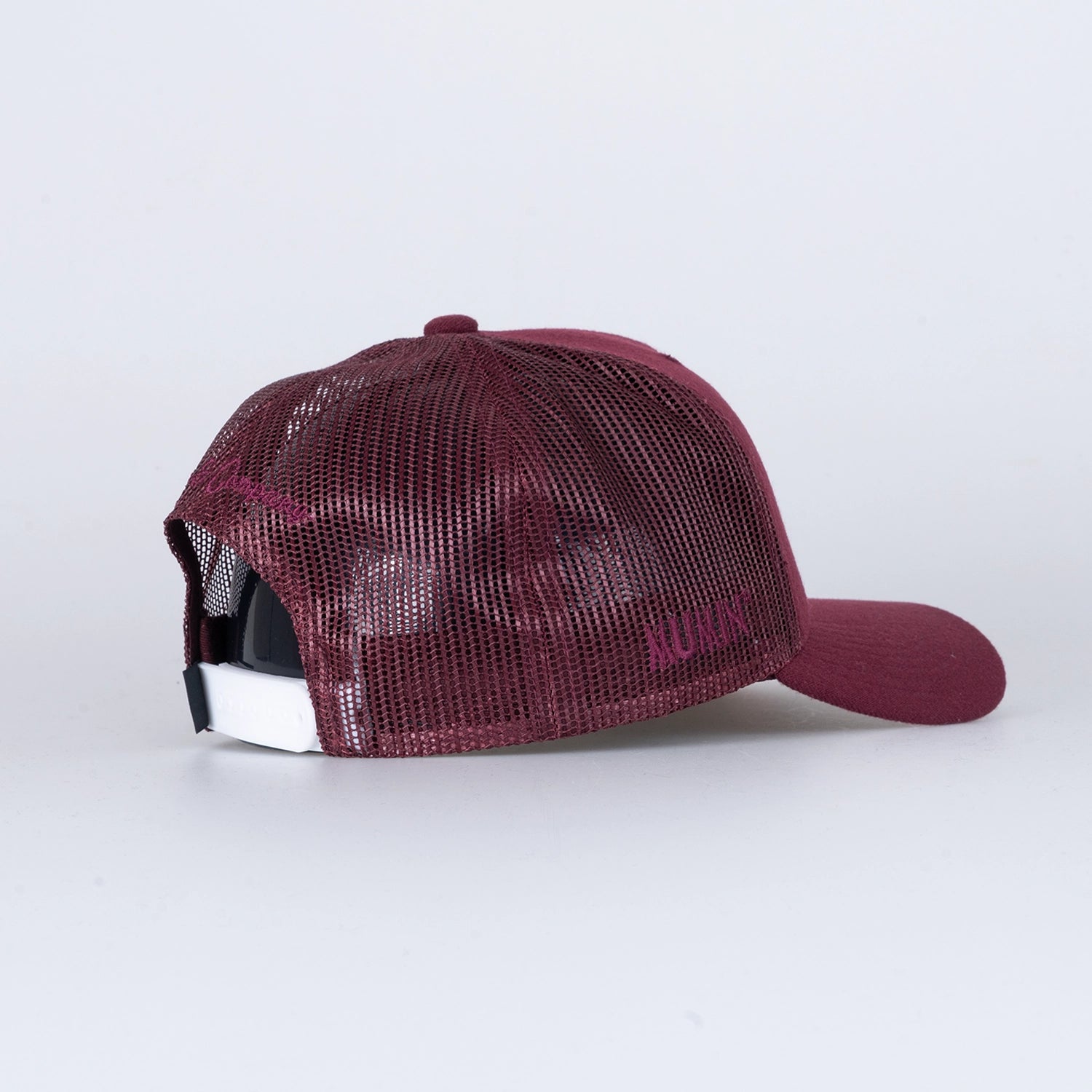 UMBRELLA TRUCKER CAP - MOOMIN BURGUNDY