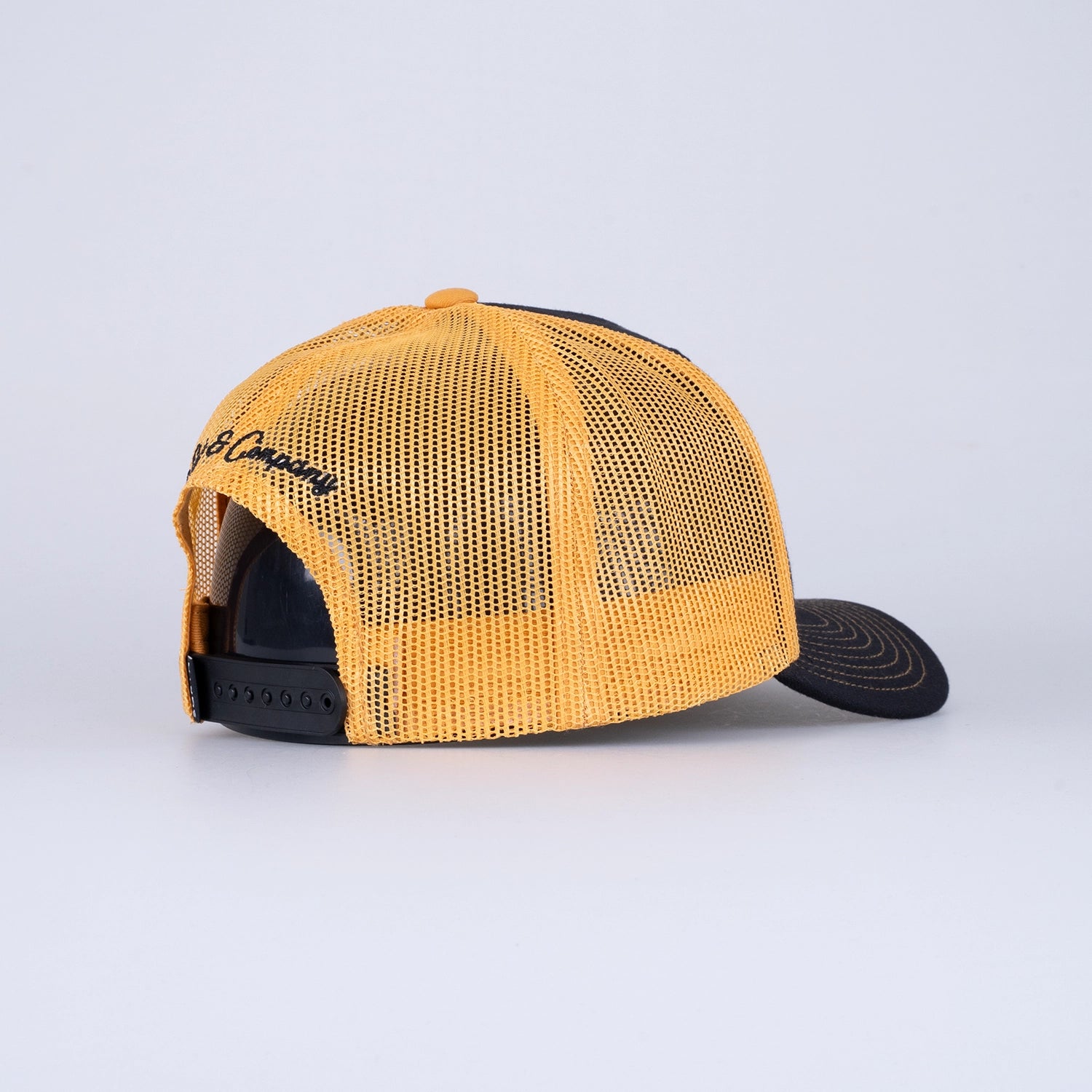 WANDER TRUCKER KEPS - BLACK