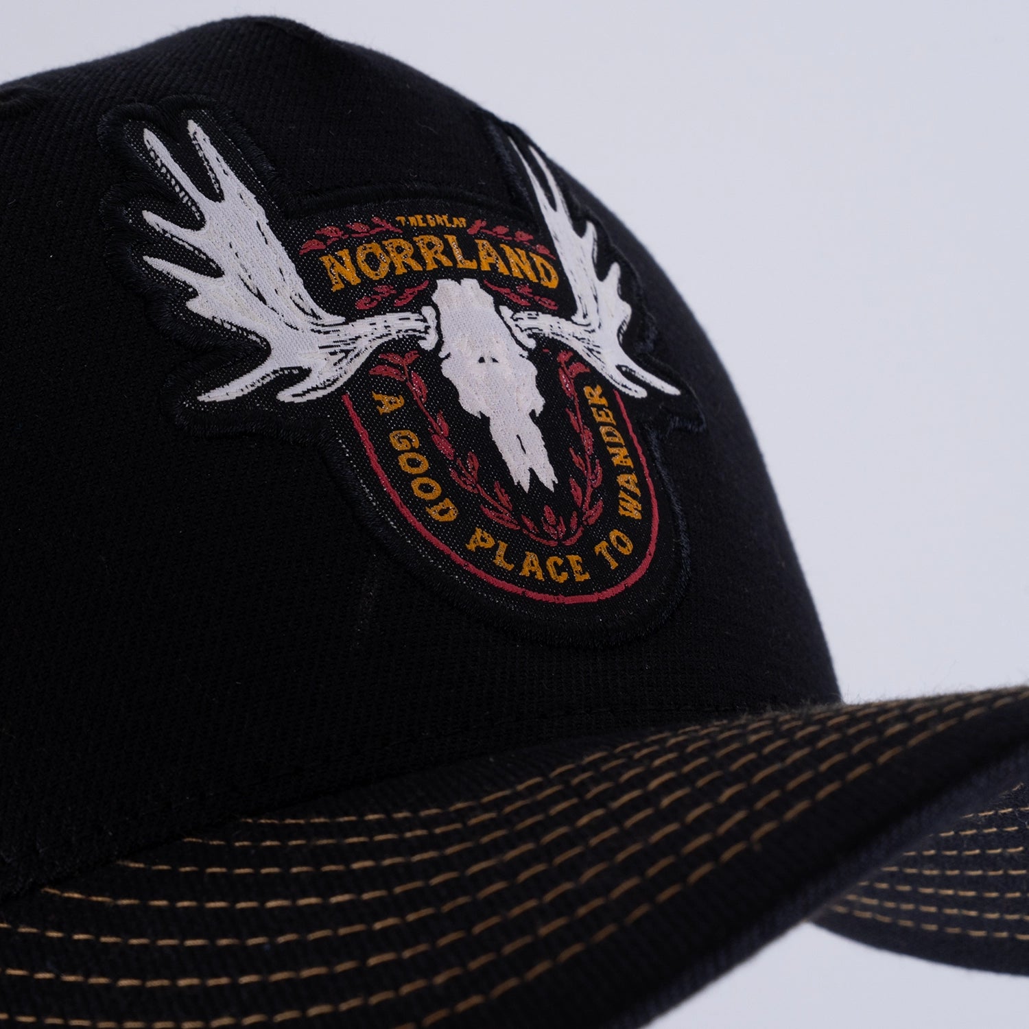 WANDER TRUCKER KEPS - BLACK