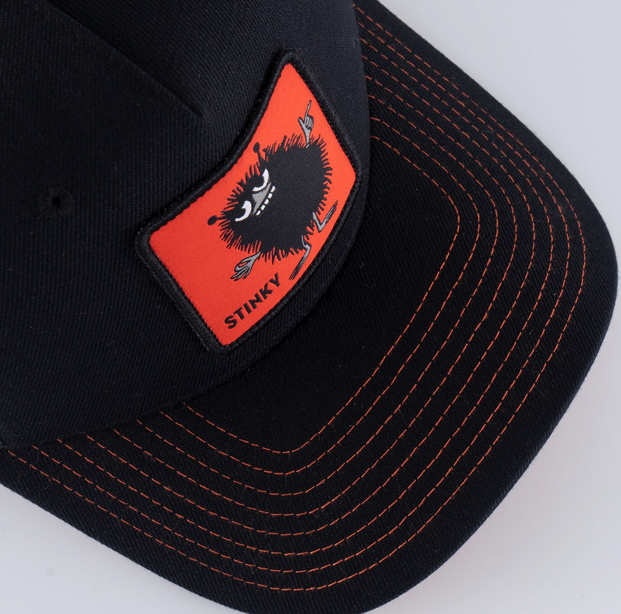 STINKY TRUCKER CAP - HOOKED BLACK